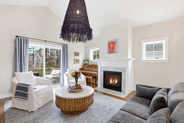 88 White Clover Trl, Plymouth, MA 02360