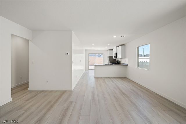 6760 Violet Cascade Avenue, Las Vegas, NV 89156