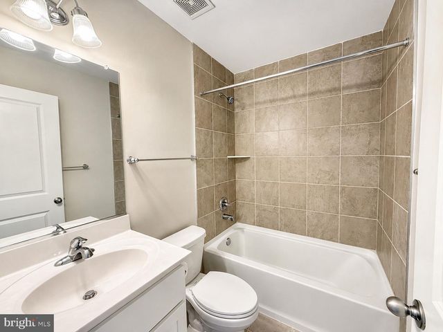 5707 LOWELL ST, Brooklyn, MD 21225