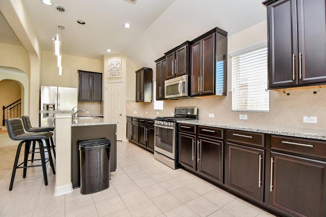 8223 Summer Lake Pass Lane, Richmond, TX 77469