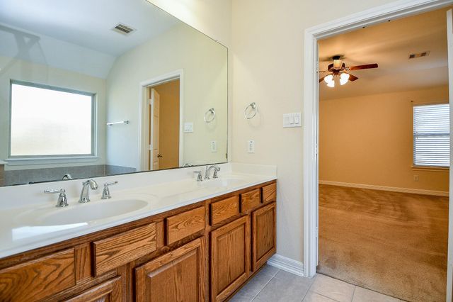 8223 Summer Lake Pass Lane, Richmond, TX 77469