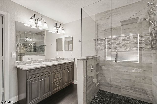 2065 Cape Heather CIR, Cape Coral, FL 33991