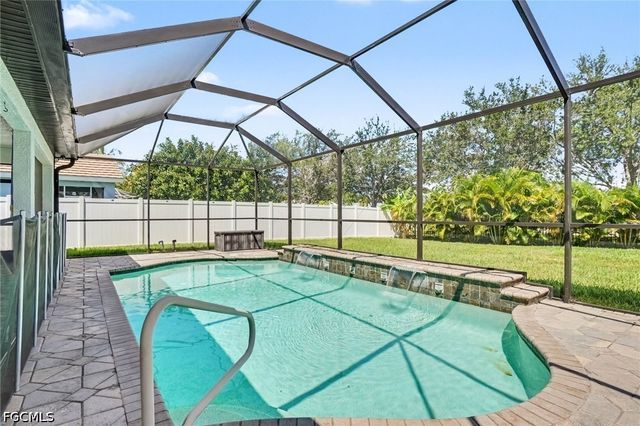 2065 Cape Heather CIR, Cape Coral, FL 33991
