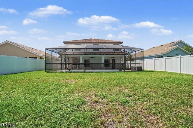 2065 Cape Heather CIR, Cape Coral, FL 33991