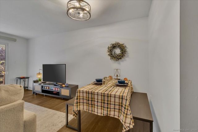 131 Williamstown Court 131, Newington, CT 06111