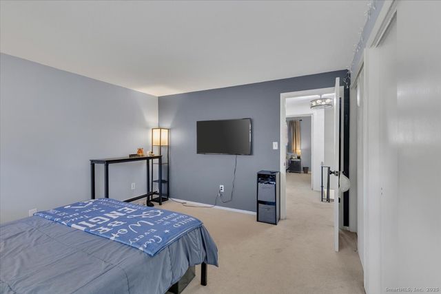 131 Williamstown Court 131, Newington, CT 06111