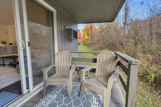 131 Williamstown Court 131, Newington, CT 06111