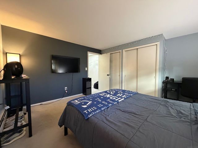 131 Williamstown Court 131, Newington, CT 06111