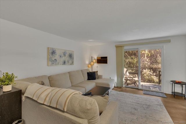 131 Williamstown Court 131, Newington, CT 06111