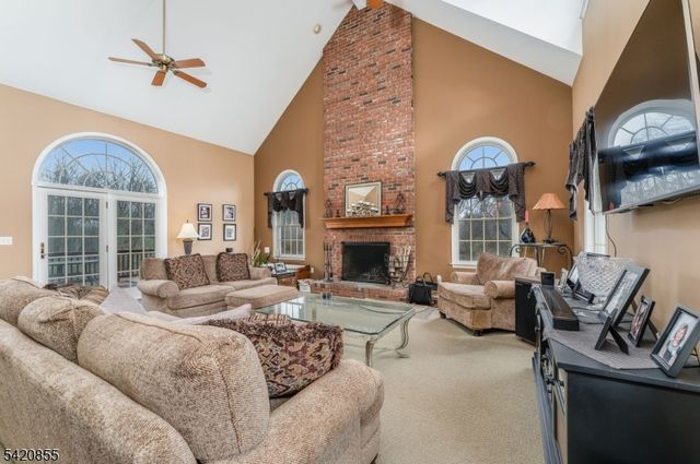 7 General Morgan Lane, Lebanon Twp., NJ 08826