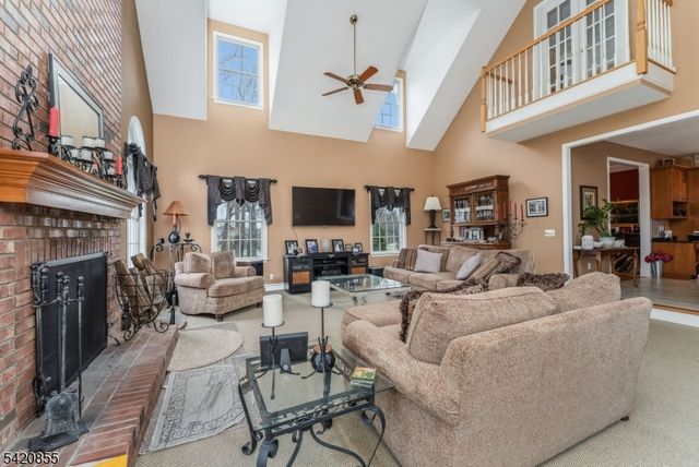 7 General Morgan Lane, Lebanon Twp., NJ 08826