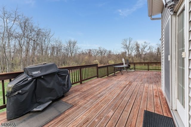 7 General Morgan Lane, Lebanon Twp., NJ 08826