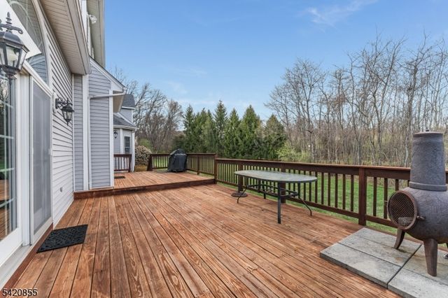 7 General Morgan Lane, Lebanon Twp., NJ 08826