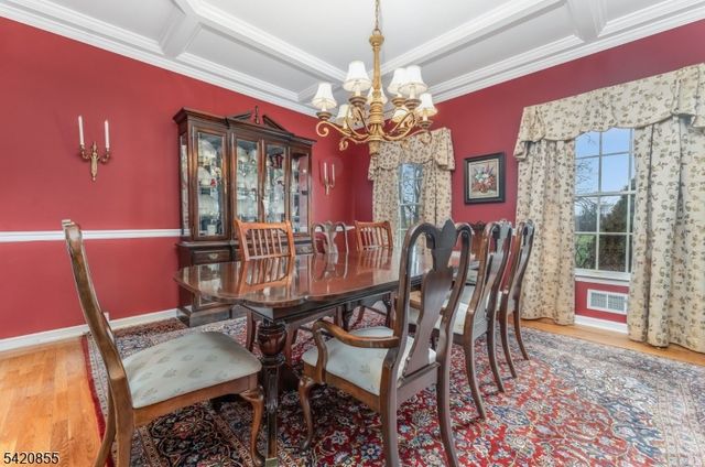 7 General Morgan Lane, Lebanon Twp., NJ 08826