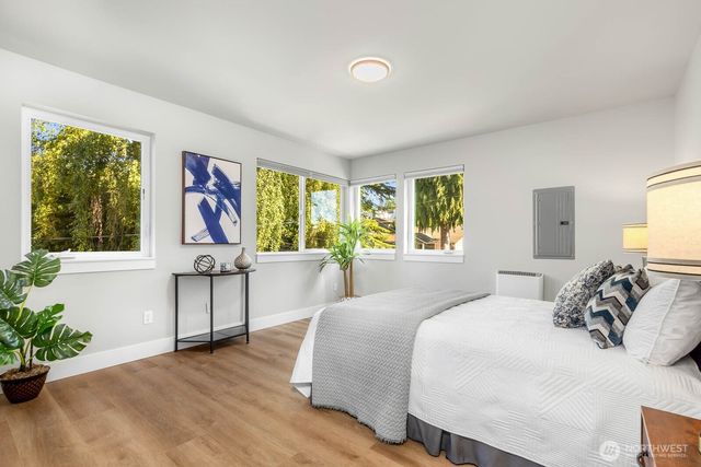 4326 A SW Mills Street, Seattle, WA 98136