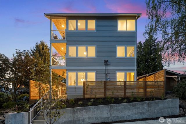 4326 A SW Mills Street, Seattle, WA 98136