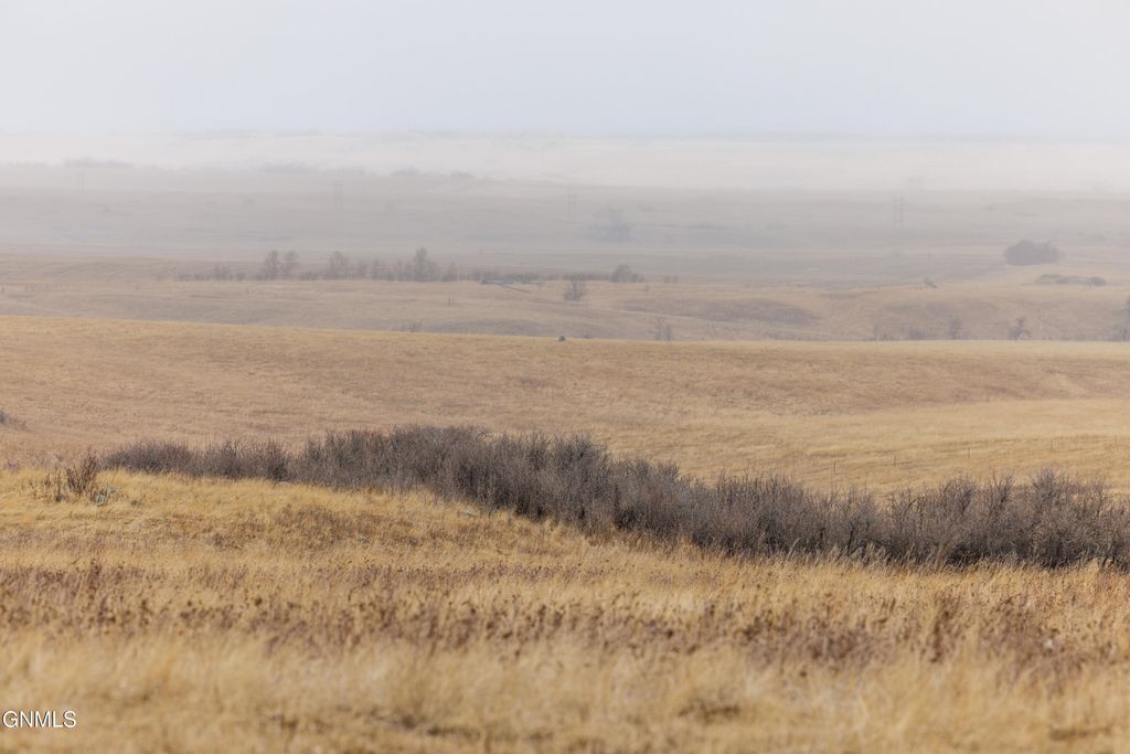 1402 57th Avenue SW, Beulah, ND 58523 photo 106