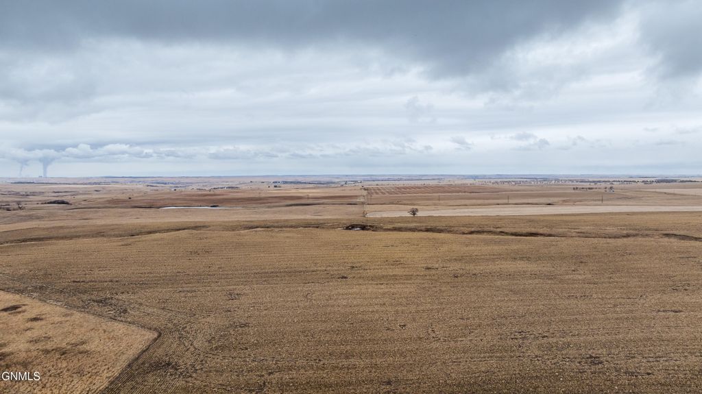 1402 57th Avenue SW, Beulah, ND 58523 photo 130