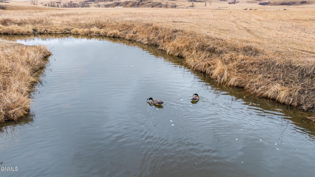 1402 57th Avenue SW, Beulah, ND 58523 photo 139