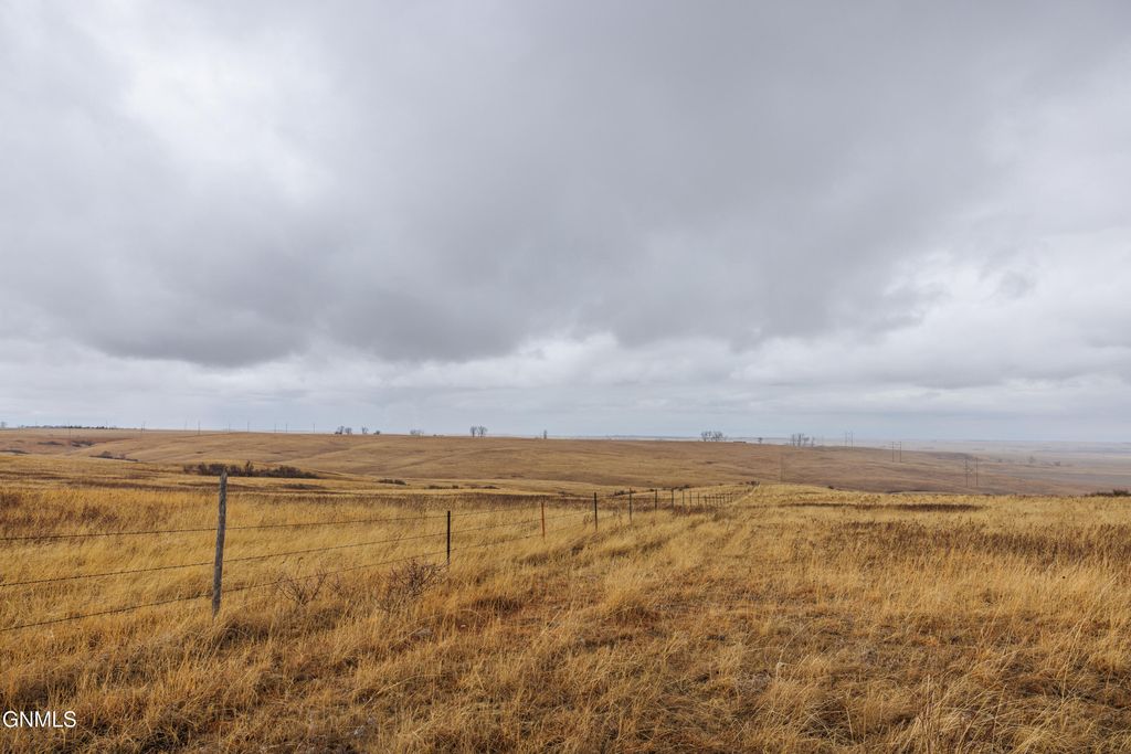 1402 57th Avenue SW, Beulah, ND 58523 photo 156