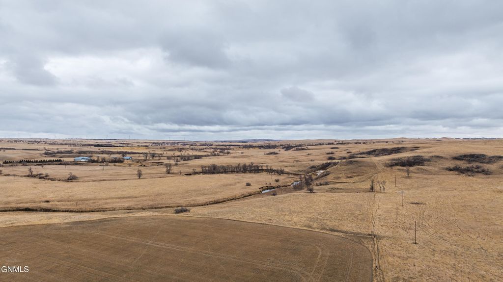 1402 57th Avenue SW, Beulah, ND 58523 photo 165