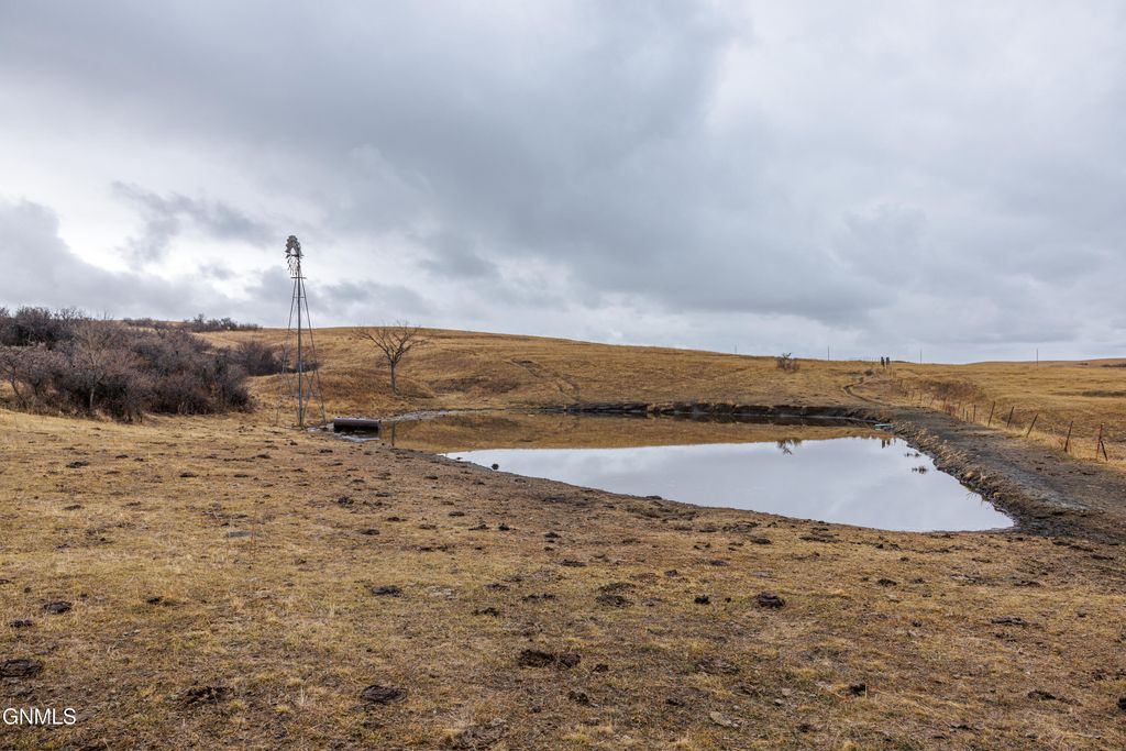 1402 57th Avenue SW, Beulah, ND 58523 photo 169