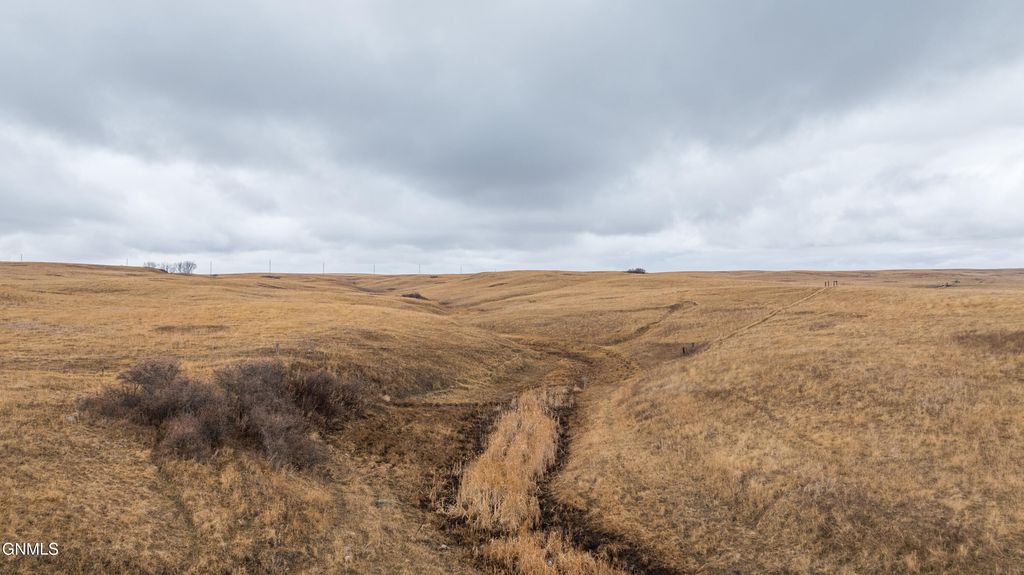 1402 57th Avenue SW, Beulah, ND 58523 photo 184