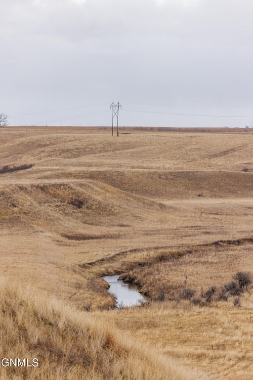 1402 57th Avenue SW, Beulah, ND 58523 photo 21