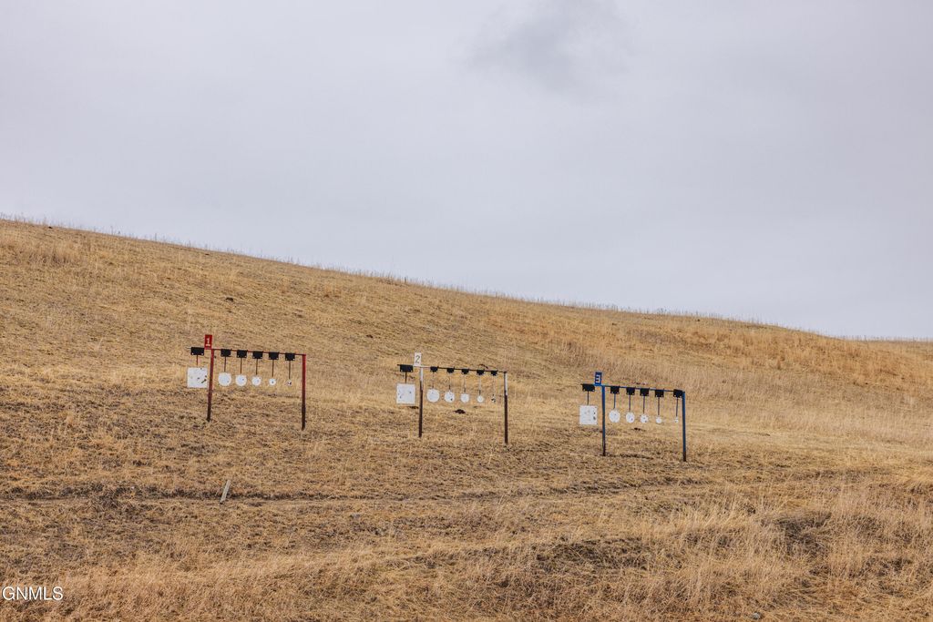 1402 57th Avenue SW, Beulah, ND 58523 photo 45