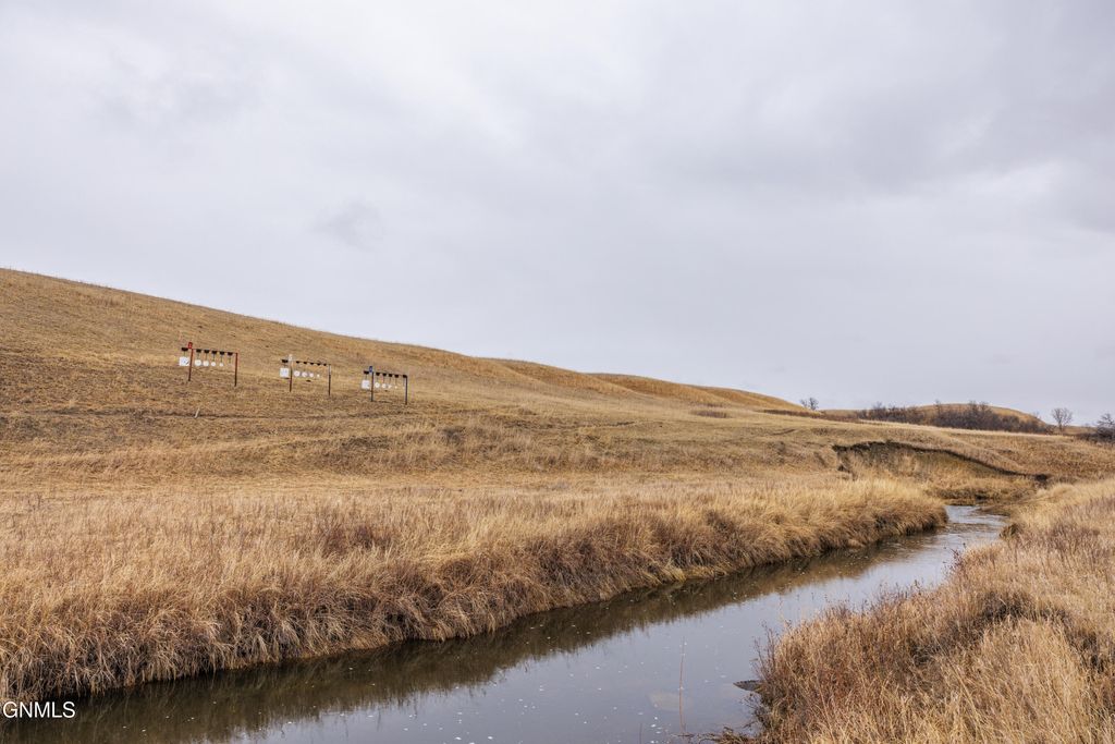 1402 57th Avenue SW, Beulah, ND 58523 photo 46