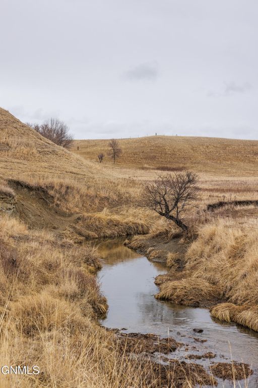 1402 57th Avenue SW, Beulah, ND 58523 photo 51