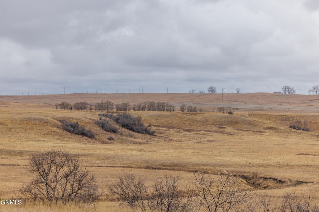 1402 57th Avenue SW, Beulah, ND 58523 photo 55
