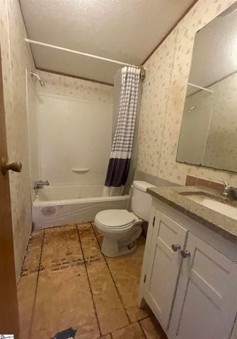 157 Foothills Trail, Gray Court, SC 29645