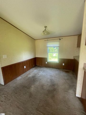 157 Foothills Trail, Gray Court, SC 29645