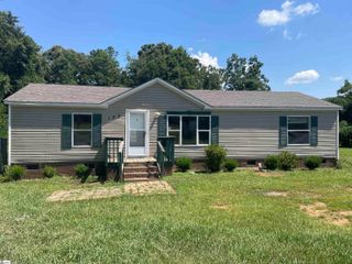 157 Foothills Trail, Gray Court, SC 29645