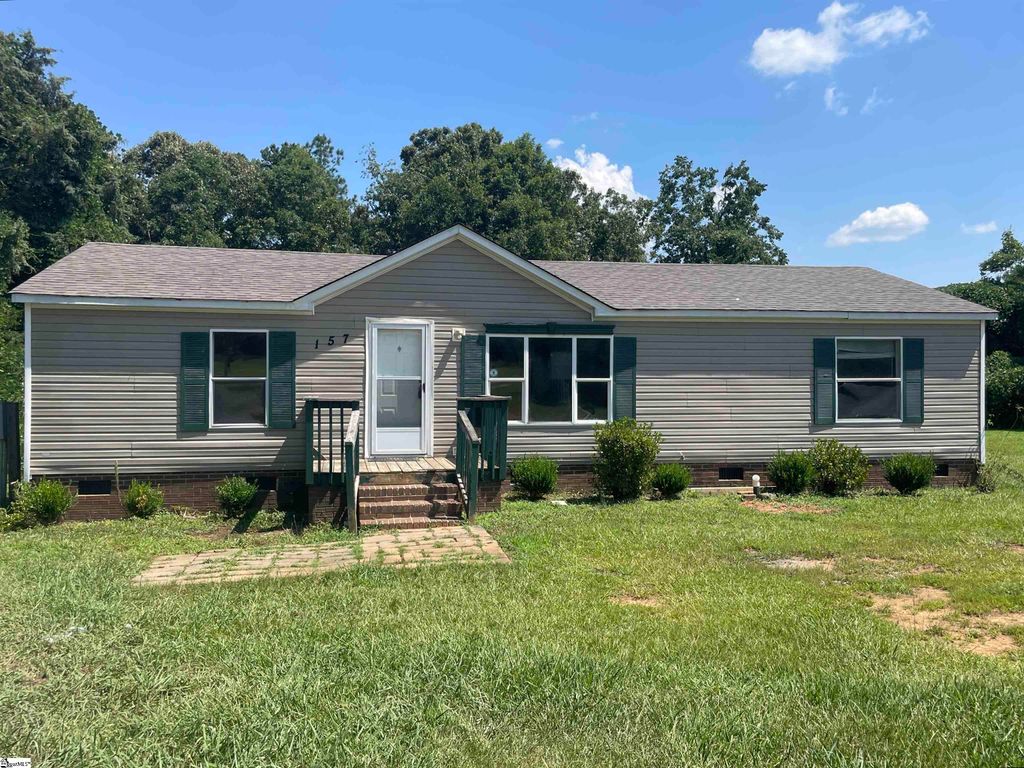157 Foothills Trail, Gray Court, SC 29645