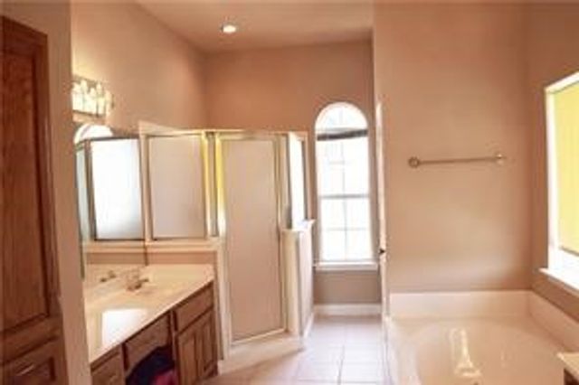 1321 Trophy Court W, Midlothian, TX 76065