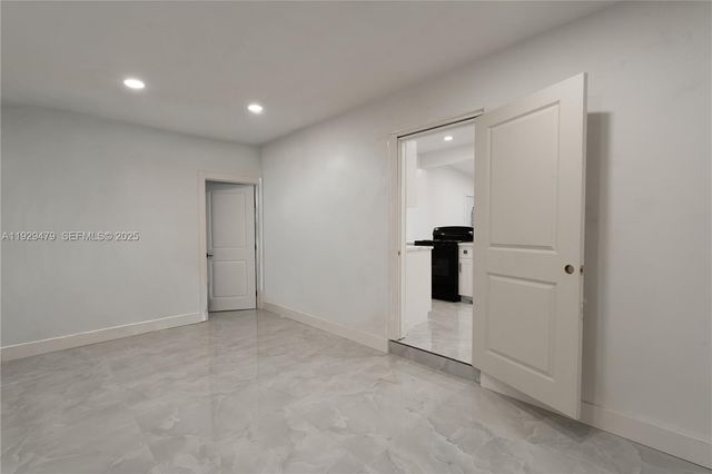 4041 NE 15th Ter, Pompano Beach, FL 33064