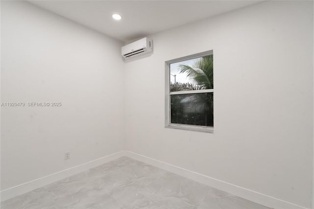 4041 NE 15th Ter, Pompano Beach, FL 33064