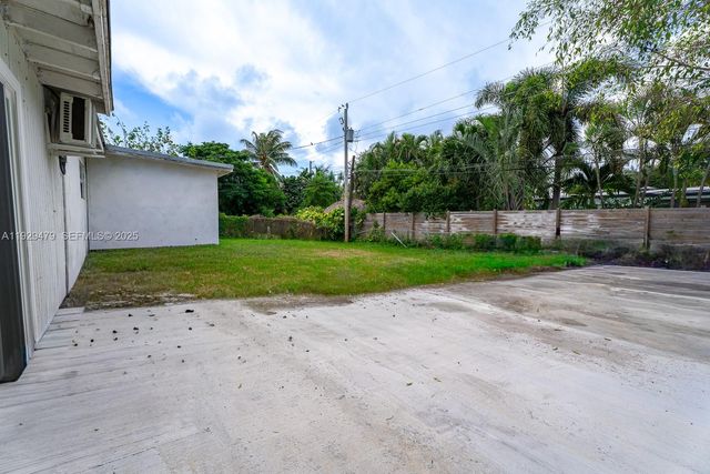 4041 NE 15th Ter, Pompano Beach, FL 33064