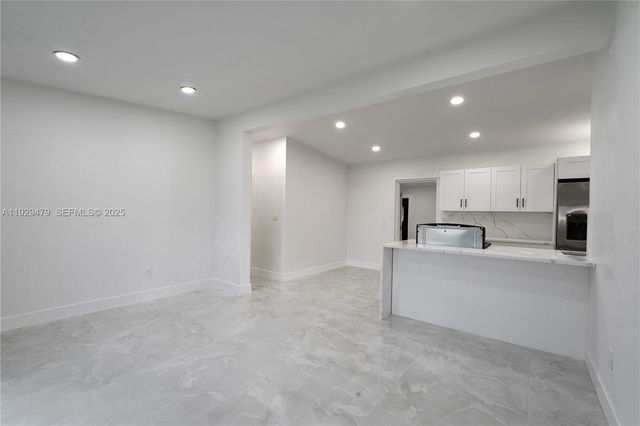 4041 NE 15th Ter, Pompano Beach, FL 33064