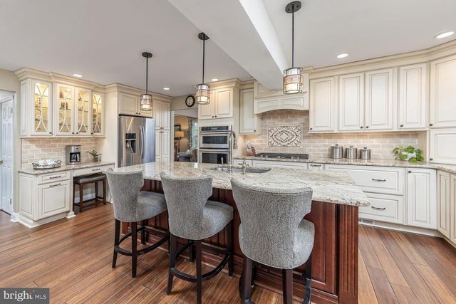 761 RATTLING RUN RD, Mickleton, NJ 08056