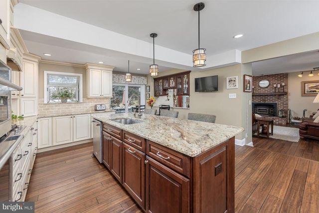 761 RATTLING RUN RD, Mickleton, NJ 08056