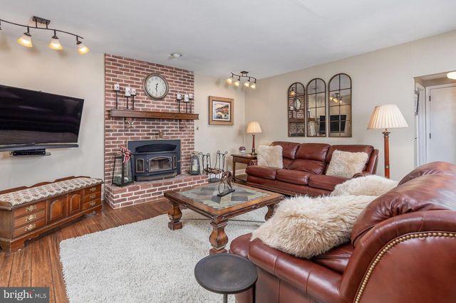 761 RATTLING RUN RD, Mickleton, NJ 08056