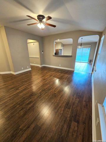 15827 MANES GRV, San Antonio, TX 78247