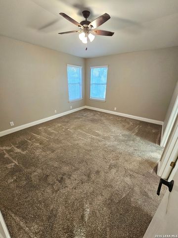 15827 MANES GRV, San Antonio, TX 78247