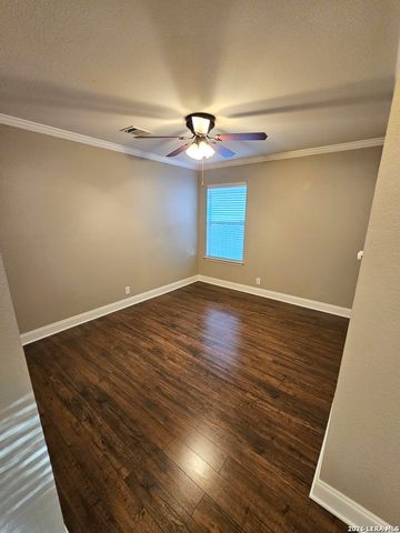 15827 MANES GRV, San Antonio, TX 78247