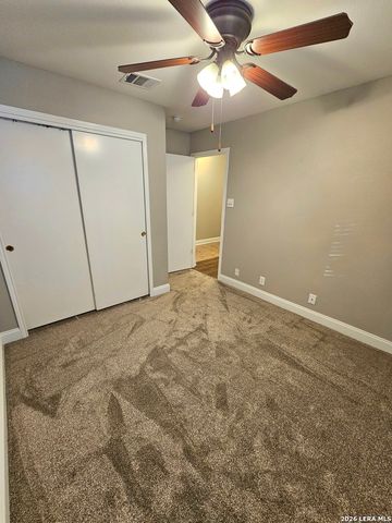 15827 MANES GRV, San Antonio, TX 78247