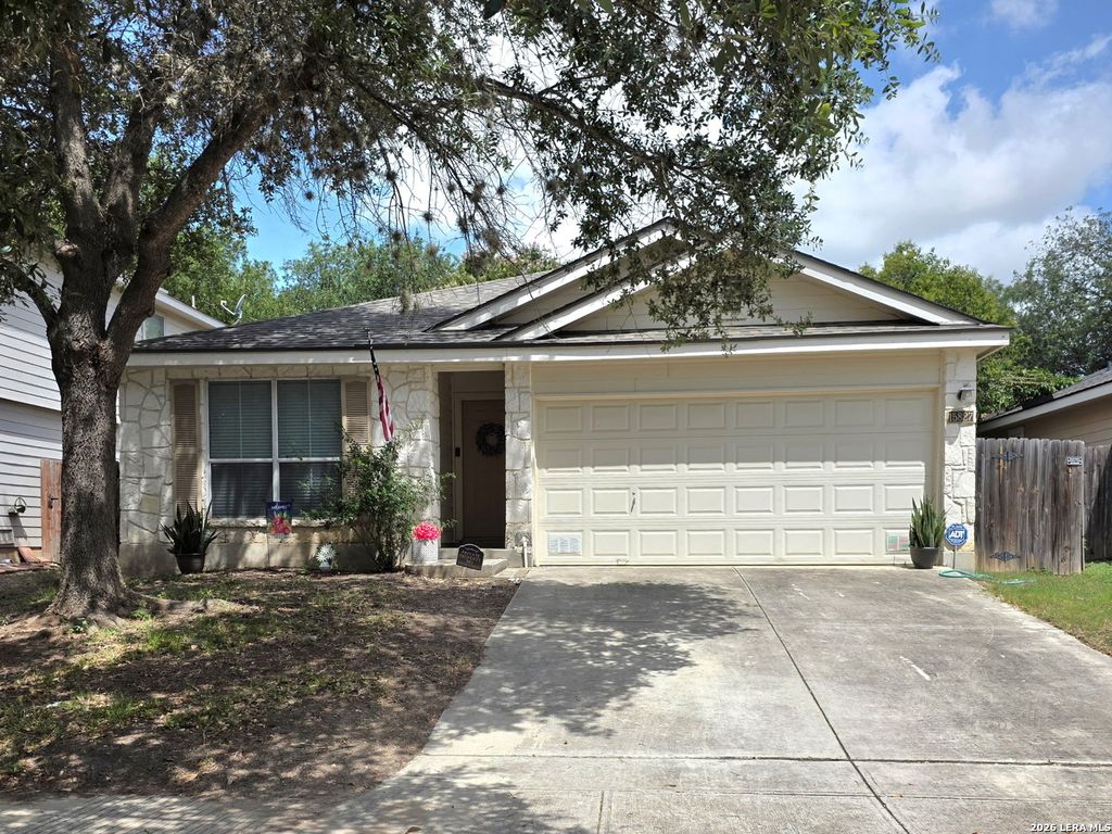 15827 MANES GRV, San Antonio, TX 78247