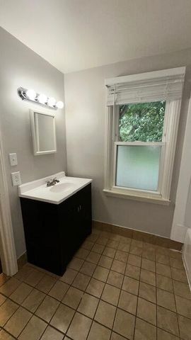 7597 Ziegler Street, Taylor, MI 48180